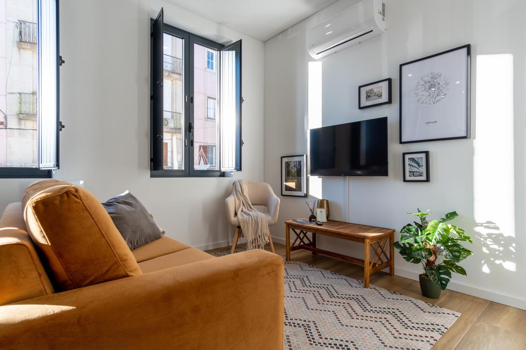Apartamentos Do Mercado コビリャン エクステリア 写真